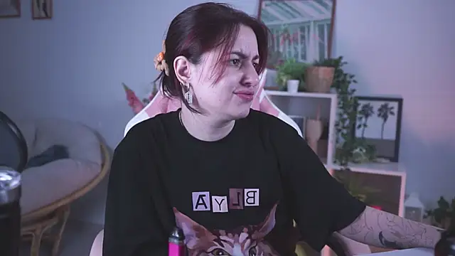 Snapshot of Lana__May chatting on 03.14.25 Lana May online show from 03.14.25