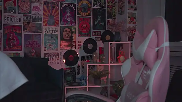 Snapshot of Lana__May chatting on 03.15.25 Lana May online show from 03.15.25