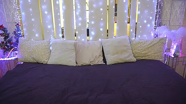 Daisy Delight online show from 01.28.25