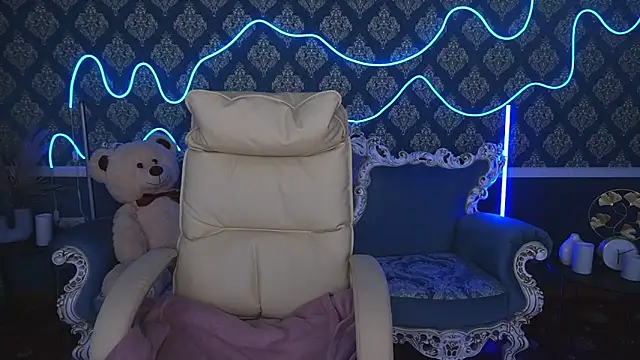 Daisy Delight online show from 09.22.25