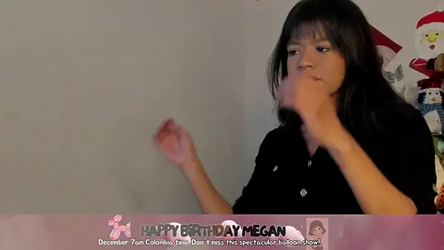 meganthompsonn22 online show from 12.04.25