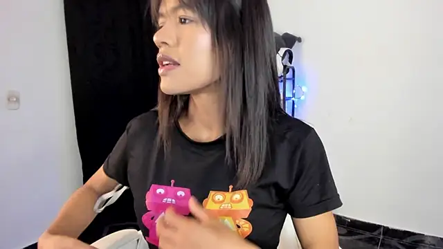 meganthompsonn22 online show from 03.31.26