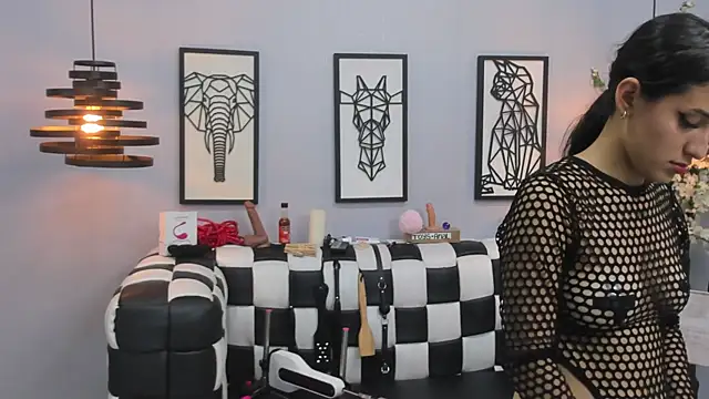 SARAFOXX  online show from 12.28.24