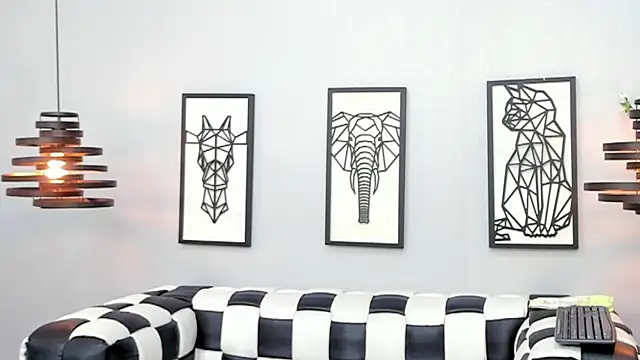 SARAFOXX  online show from 01.28.25