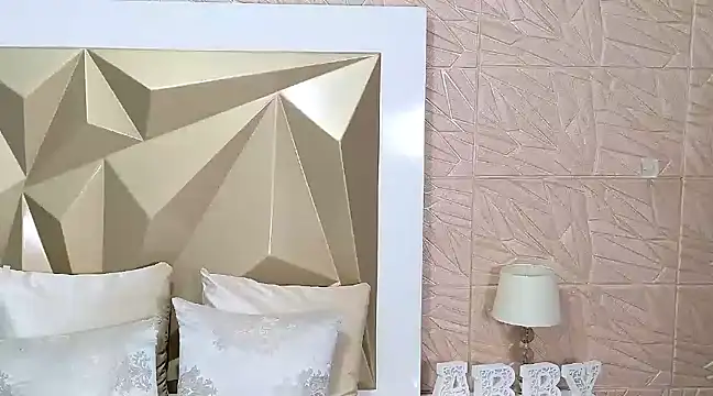 PassionMacoll online show from 01.20.25