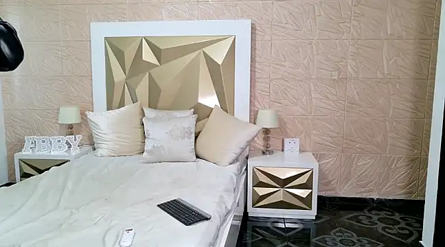 PassionMacoll online show from 03.16.25