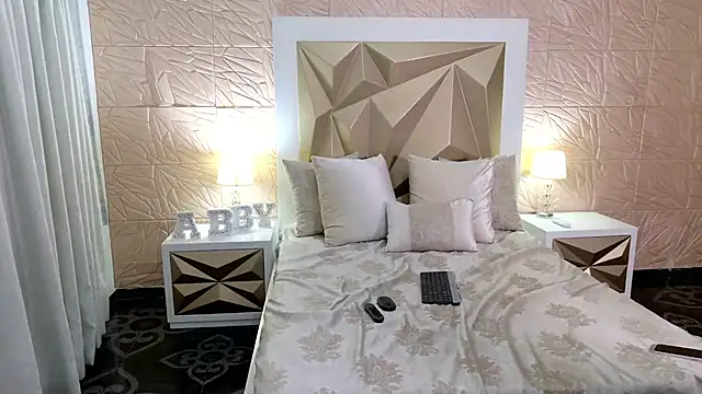 PassionMacoll online show from 09.14.25