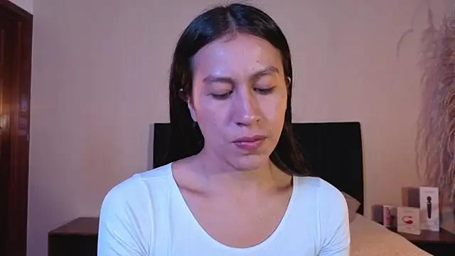 EmiGomez  online show from 03.26.26