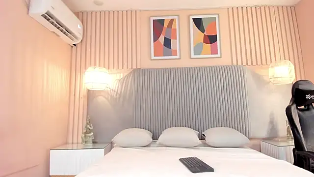 Snapshot of samyriverss chatting on 11.14.25 samyriverss online show from 11.14.25