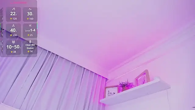 susyy7 online show from 10.24.25