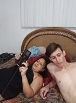 Milfvalesk online show from 10.18.25