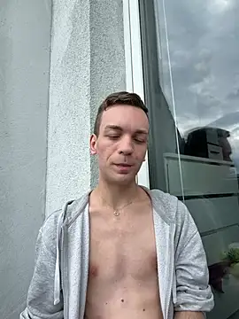 Snapshot of nickdtr chatting on 06.18.26 nickdtr online show from 06.18.26