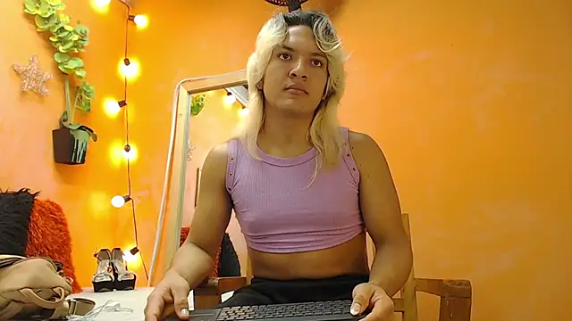 aslyhernandez 7 online show from 01.15.25