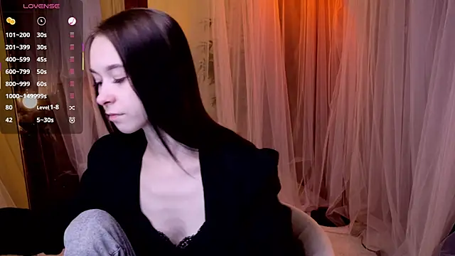 Snapshot of LilithStrangfor chatting on 11.09.25 LilithStrangfor online show from 11.09.25