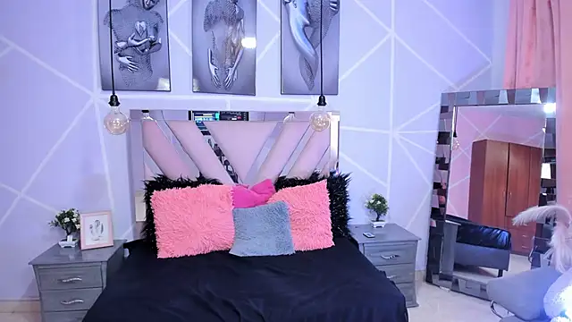 Snapshot of Elith_noa chatting on 02.01.25 Elith noa online show from 02.01.25