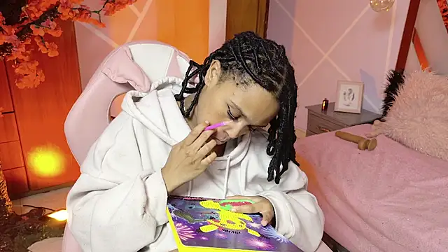 Elith noa online show from 12.21.25