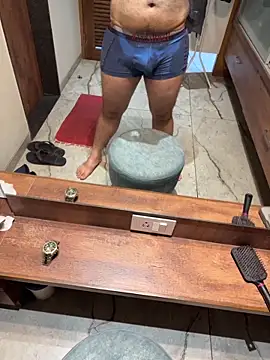 versatile guy01 online show from 11.14.25