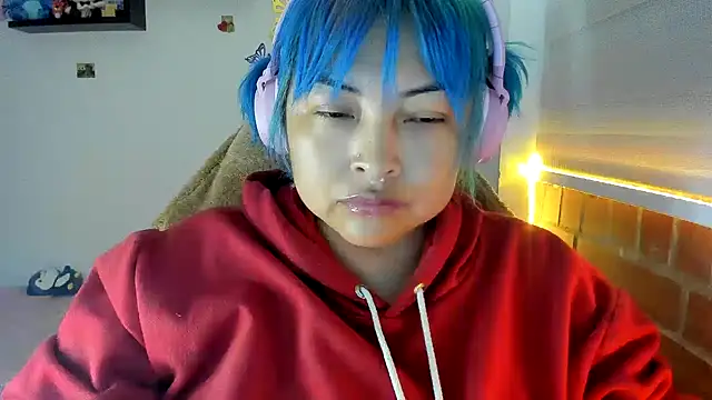 Shaddycute  online show from 12.03.25