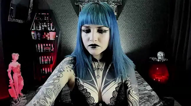 Snapshot of DimmuandDarkness chatting on 01.22.25 DimmuandDarkness online show from 01.22.25