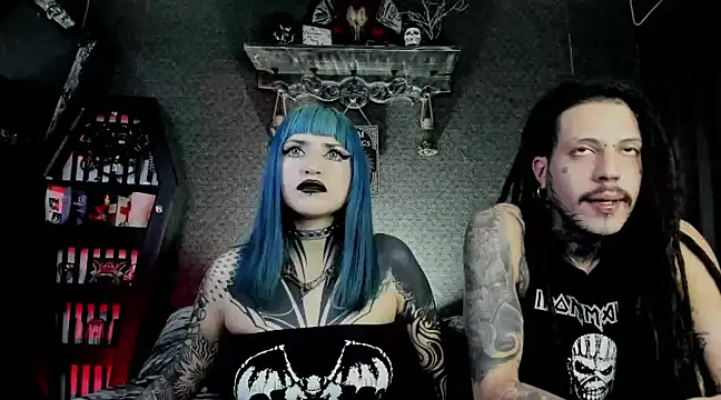 Snapshot of DimmuandDarkness chatting on 01.28.25 DimmuandDarkness online show from 01.28.25