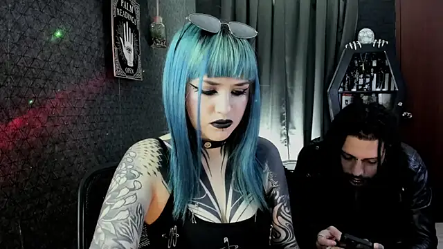 Snapshot of DimmuandDarkness chatting on 02.28.25 DimmuandDarkness online show from 02.28.25