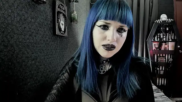 Snapshot of DimmuandDarkness chatting on 03.15.25 DimmuandDarkness online show from 03.15.25