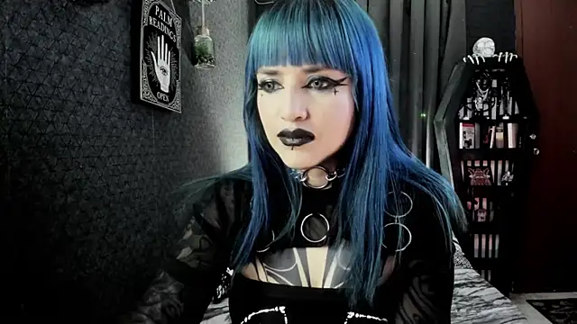 Snapshot of DimmuandDarkness chatting on 03.21.25 DimmuandDarkness online show from 03.21.25