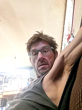 Snapshot of gettinit2wice chatting on 02.16.26 gettinit2wice online show from 02.16.26