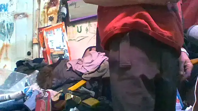 Snapshot of gettinit2wice chatting on 02.17.26 gettinit2wice online show from 02.17.26