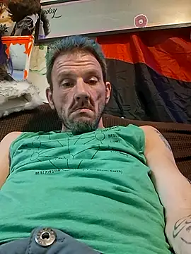 Snapshot of gettinit2wice chatting on 03.14.26 gettinit2wice online show from 03.14.26