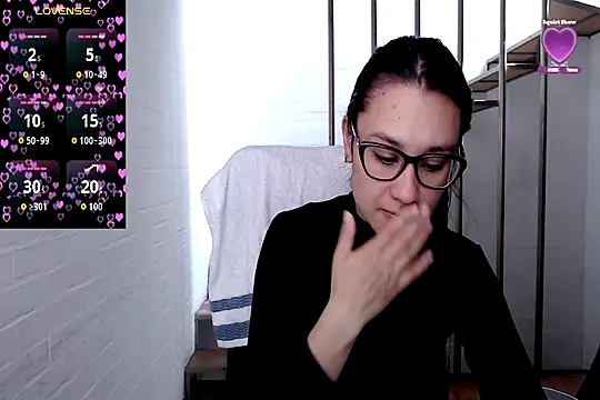 Jessie Desire online show from 11.25.25