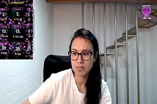 Jessie Desire online show from 12.19.25