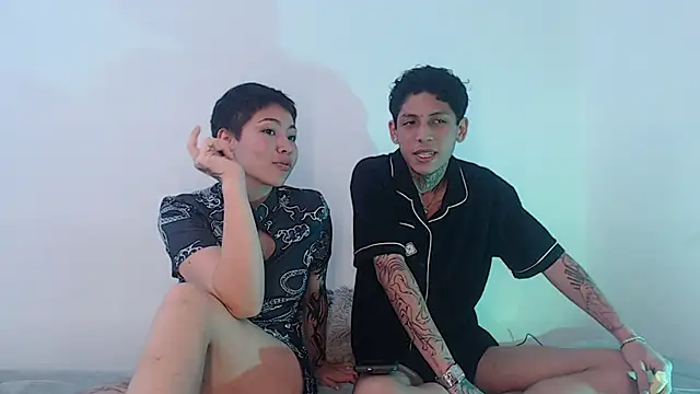 Snapshot of Sebas_And_Mila chatting on 09.17.25 Sebas And Mila online show from 09.17.25