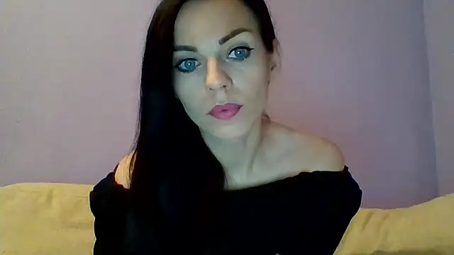 Snapshot of CassieSensual chatting on 03.14.25 CassieSensual online show from 03.14.25