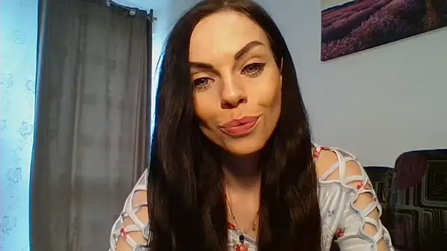 Snapshot of CassieSensual chatting on 09.14.25 CassieSensual online show from 09.14.25