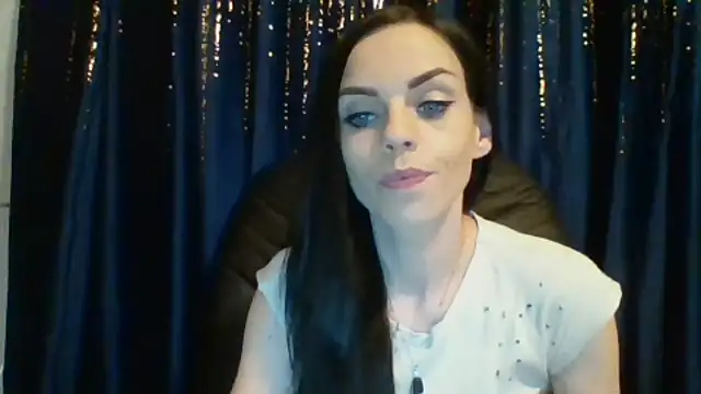 Snapshot of CassieSensual chatting on 09.27.25 CassieSensual online show from 09.27.25