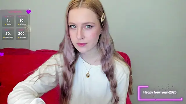 Snapshot of lola_forever chatting on 01.08.25 lola forever online show from 01.08.25