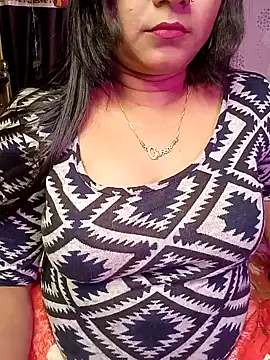 Snapshot of ella_mariya chatting on 01.20.25 ella mariya online show from 01.20.25