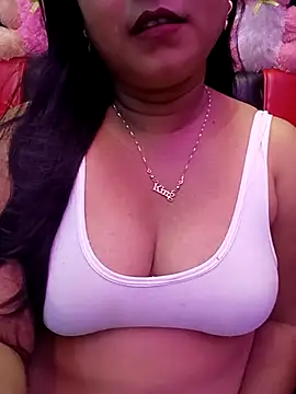 Snapshot of ella_mariya chatting on 09.16.25 ella mariya online show from 09.16.25