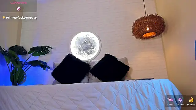 Snapshot of Elise_Diamond chatting on 03.16.25 Elise Diamond online show from 03.16.25