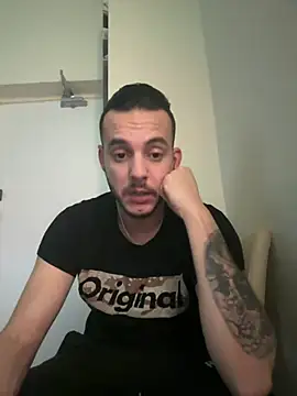 Snapshot of Alexandrupgixx chatting on 12.30.24 Alexandrupgixx online show from 12.30.24
