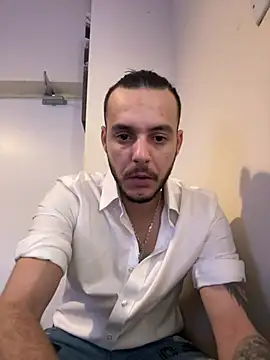 Snapshot of Alexandrupgixx chatting on 12.31.24 Alexandrupgixx online show from 12.31.24