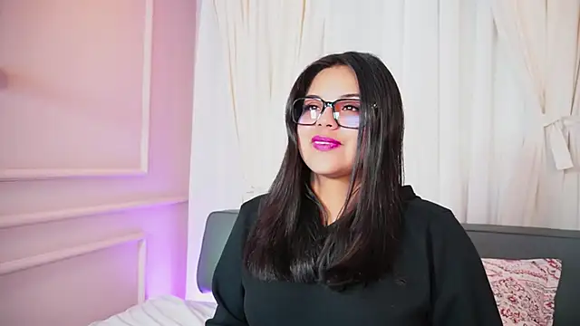 Sophia wilsonn  online show from 09.12.25