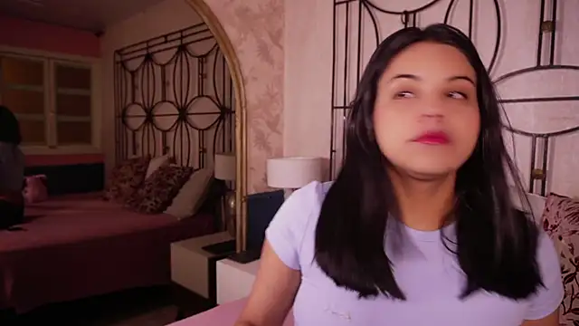 Snapshot of Sophia_wilsonn_ chatting on 02.10.26 Sophia wilsonn online show from 02.10.26