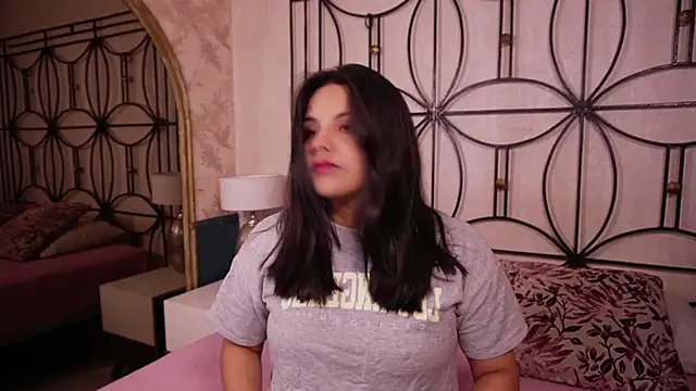 Snapshot of Sophia_wilsonn_ chatting on 02.13.26 Sophia wilsonn online show from 02.13.26