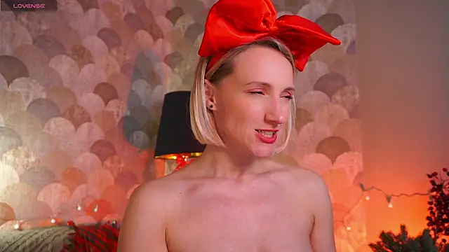 UmaTruewoman online show from 12.24.24