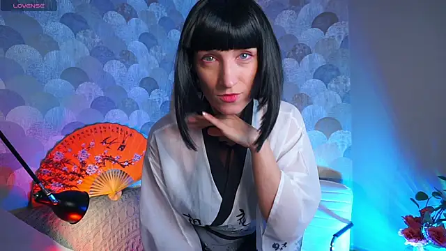 UmaTruewoman online show from 01.25.25