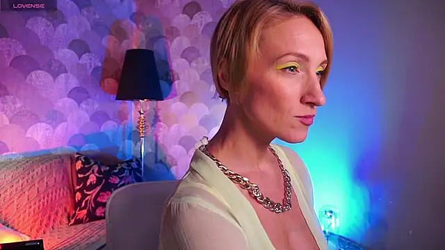 UmaTruewoman online show from 03.22.25