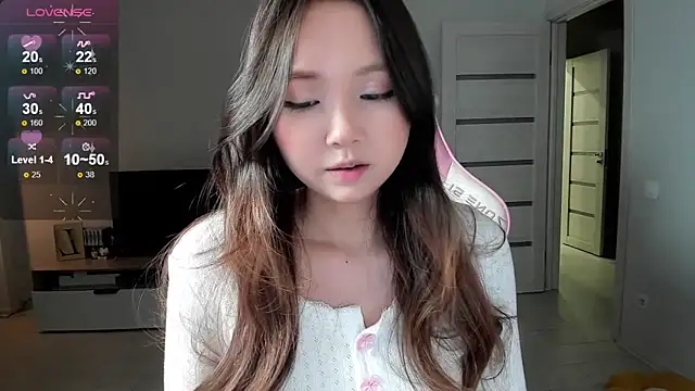 Fluffy Rose online show from 02.04.26