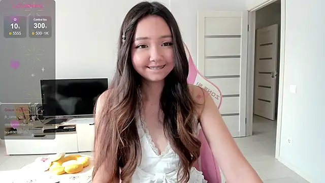 Fluffy Rose online show from 07.23.26